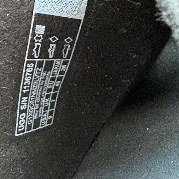 UGG Ashton Black Platform Slide Sandals Size 9 Women’s Chunky Criss Cross Strap - Picture 14 of 16